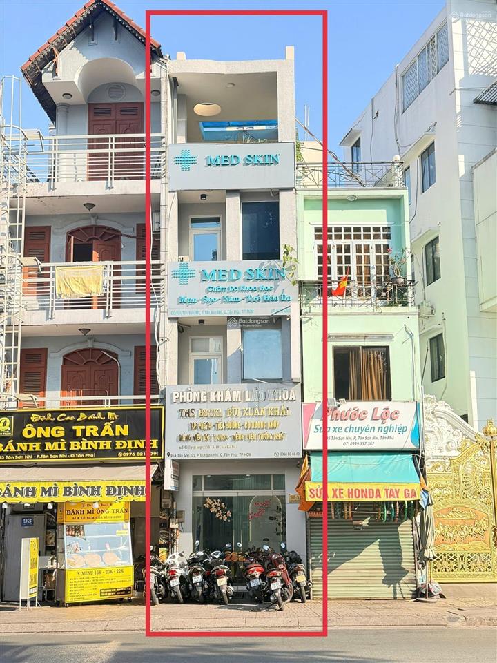 Nhà mt tân sơn nhì, xây sẵn mới 4 tầng có vỉa hè rộng 4m cực kì tiện kinh doanh
