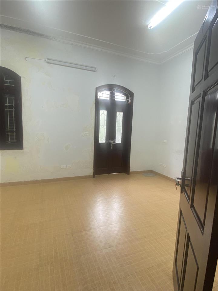 Cho thuê nhà liền kề mp xuân quỳnh, cầu giấy. dt 96m2, 5 tầng. kinh doanh. giá 38 triệu/tháng