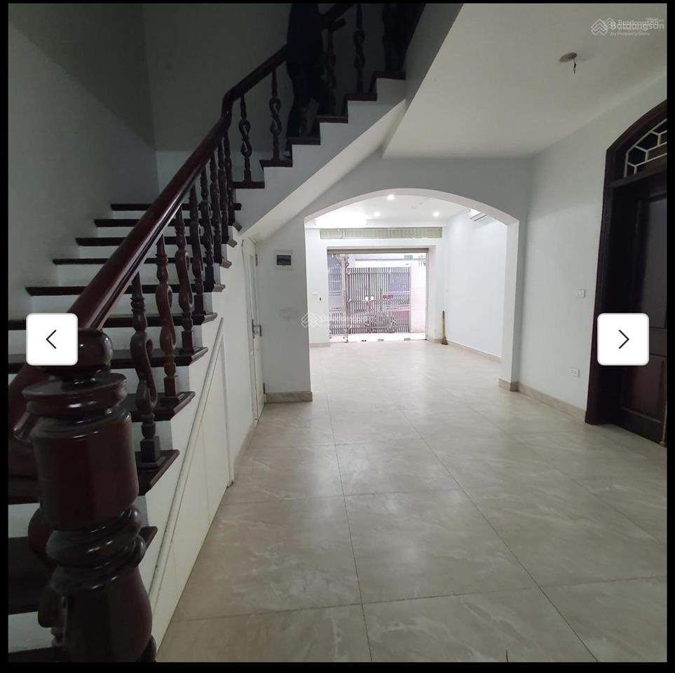 Cho thuê nhà liền kề mp xuân quỳnh, cầu giấy. dt 96m2, 5 tầng. kinh doanh. giá 38 triệu/tháng
