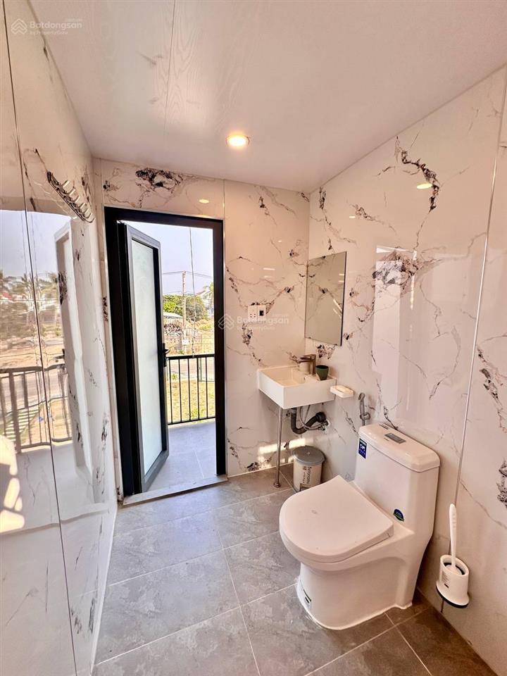Cho thuê full lầu 2 (2 phòng ngủ và 1 toilet riêng biệt)
