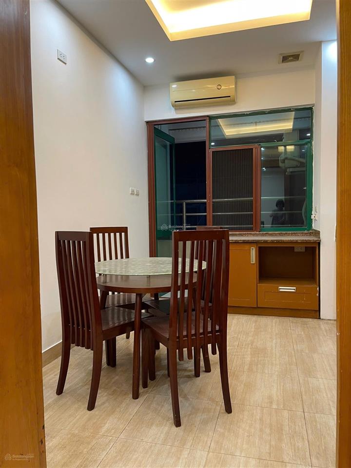 Cho thuê căn hộ 18t1  lê văn lương 3pn 2wc full đồ giá 16tr tt3c1. 0984 677 ***