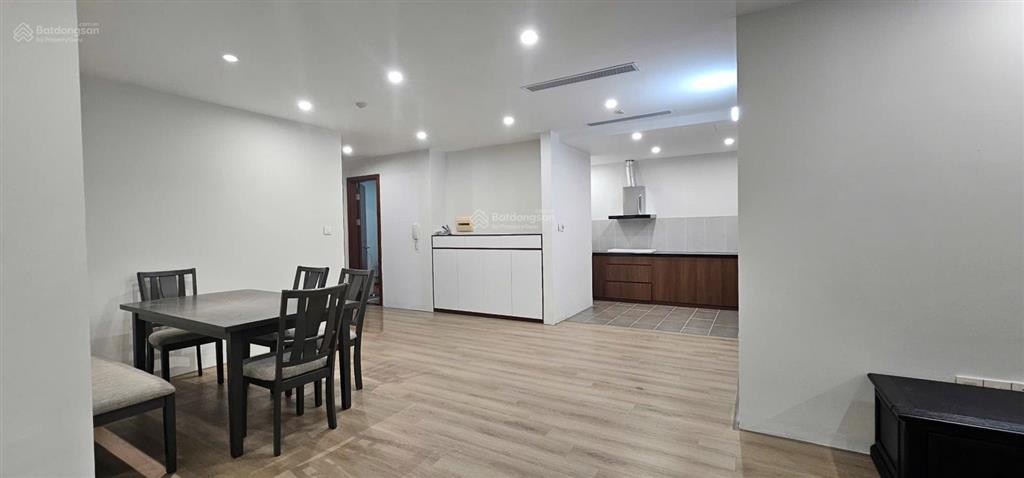 Cho thuê cc star city lê văn lương, 25 triệu vnd, 158m2, view đẹp, nhiều tiện ích full đồ.