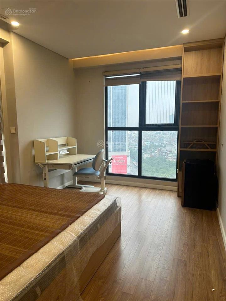 Cho thuê căn hộ chung cư đẹp, 95m2, 21 triệu, phố thái thịnh, quận đống đa