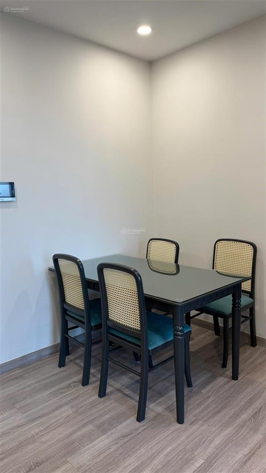 Bán căn hộ sf1  2pn, 2wc, full 63m2 tại khu đô thị ecopark, 4,9 tỷ vnd, đẹp, nhiều tiện ích