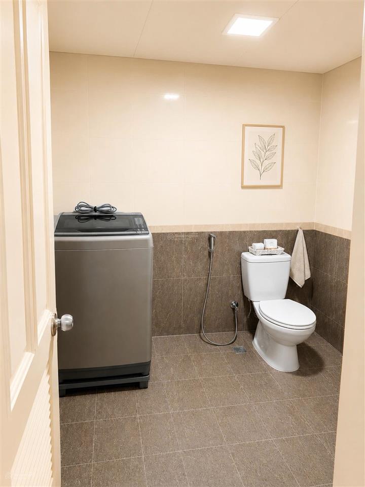 Cho thuê căn hộ 102 thái thịnh, đống đa, 2 pn, 2 wc, full đồ, giá 12tr/tháng. 0984 677 ***