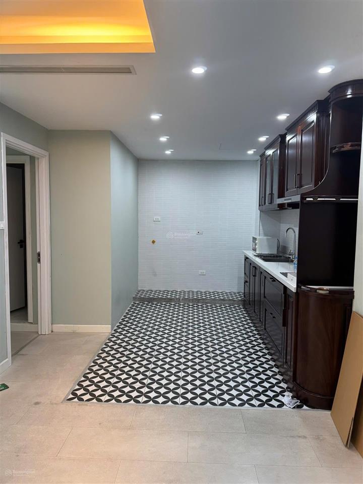 Cho thuê căn hộ handico ngõ 107 nguyễn chí thanh 3pn 2wc nhà nguyên bản giá 15tr. 0984 677 ***