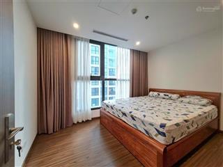 Cho thuê căn hộ thống nhất complex  82 nguyễn tuân 3pn 2wc full đồ có slot ô tô. giá 19tr/tháng.