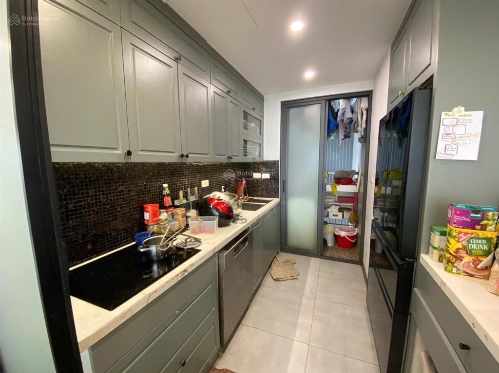 Cho thuê căn hộ rivera  69 vũ trọng phụng 2pn 2wc ntcb giá 13,5tr. vào được luôn. 0984 677 ***