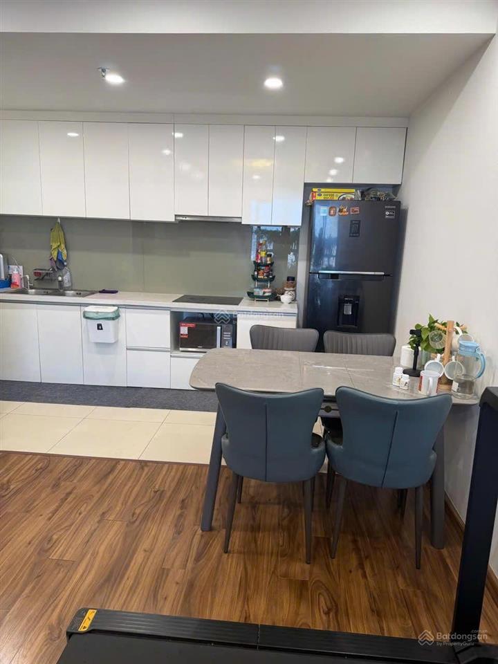 Cho thuê chung cư vườn xuân 71 nguyễn chí thanh  đống đa 2pn 2wc full đồ. 16tr. 0984 677 ***