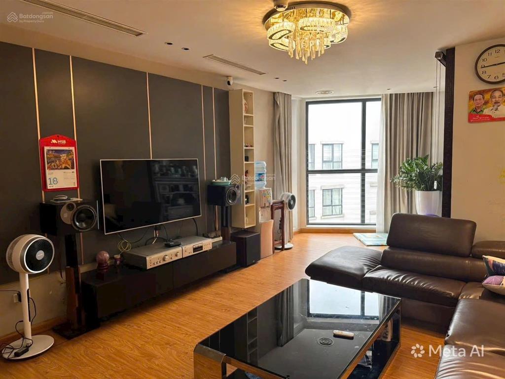 Cho thuê căn yên hoà park view  e4 vũ phạm hàm 125m2 full đồ giá 22tr/ tháng.  0984 677 ***