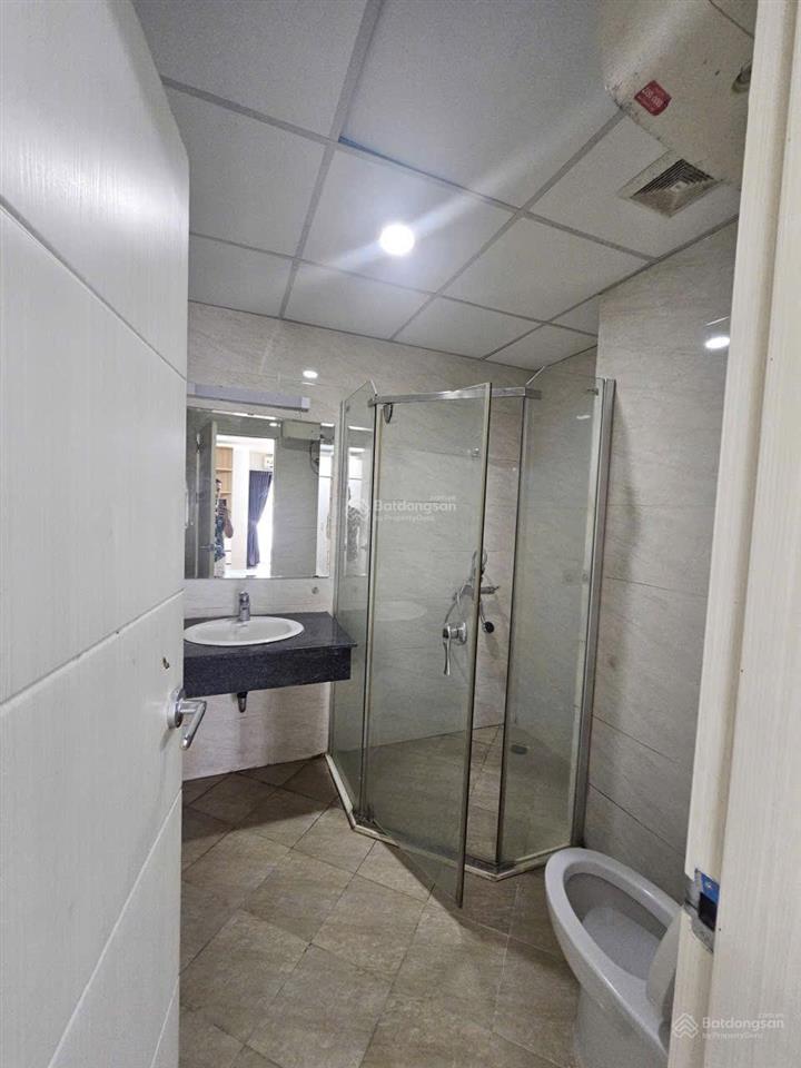 Cho thuê căn 2pn tòa thăng long yên hòa mạc thái tổ 14,5tr. 0984 677 ***