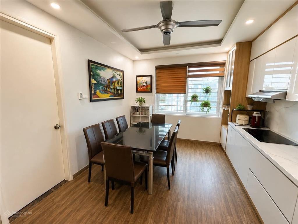 Cho thuê căn hộ ngõ 107 nguyễn chí thanh 90m2  2pn 2wc full đồ giá 15tr/tháng. 0984 677 ***