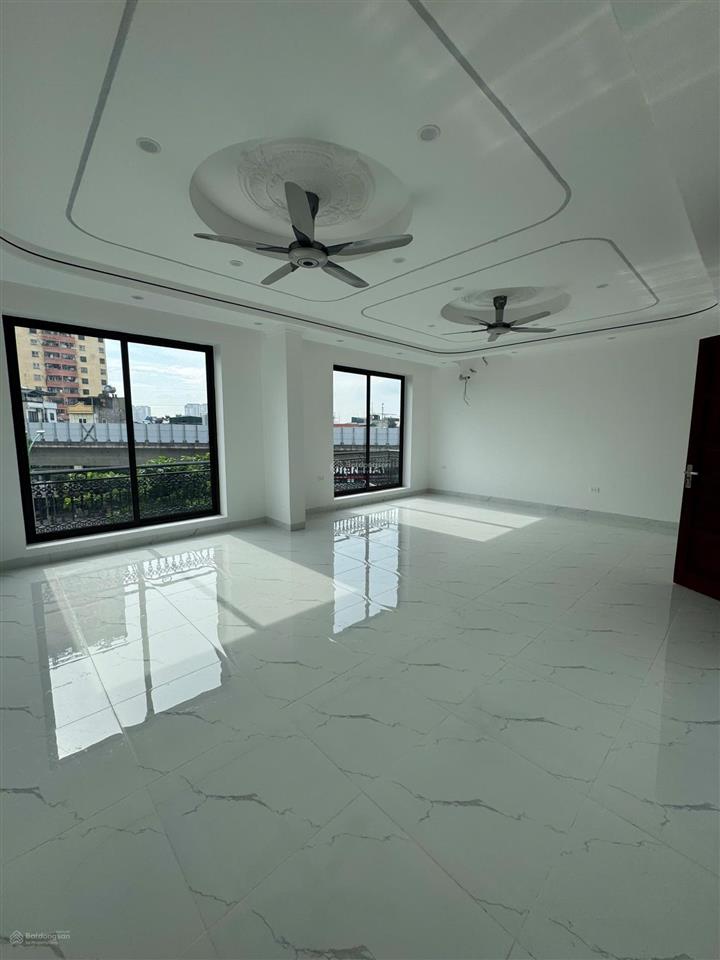 Cho thuê căn nhà vườn dự án fafilm  vnt tower 19 nguyễn trãi 92m2 x 5 tầng giá 50tr