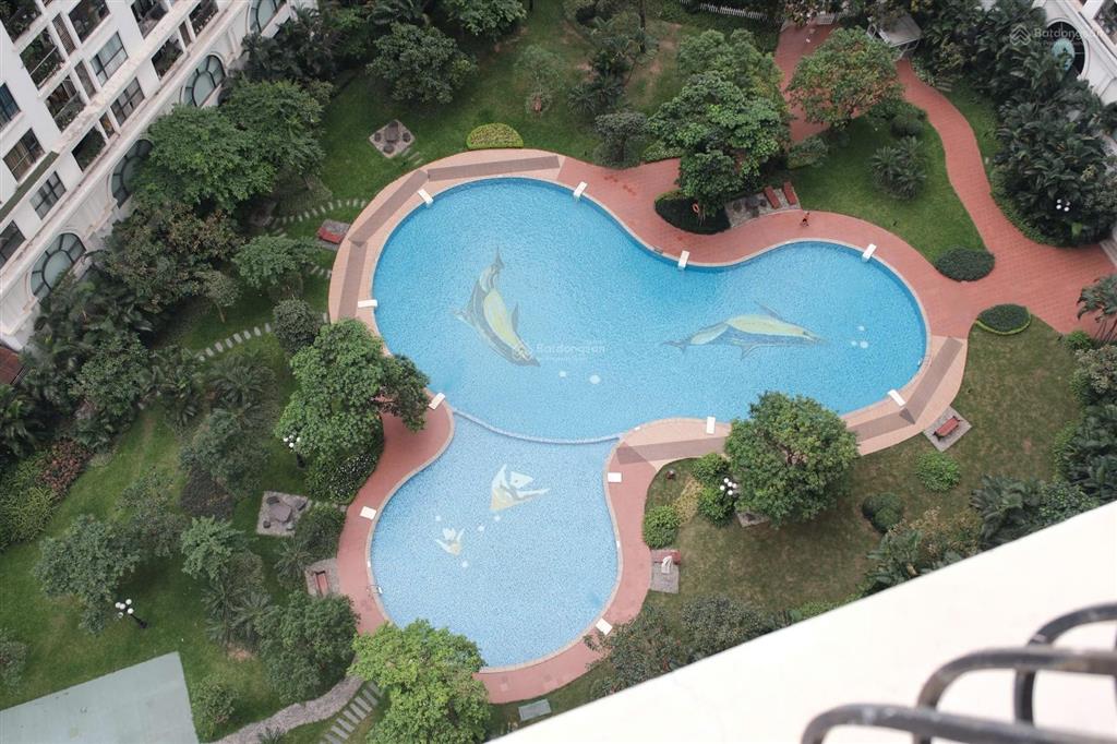 Bán cc 2pn, 2wc, 104m2 tại royal city, 12,625 tỷ vnd