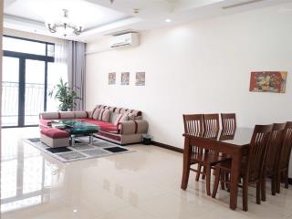 Bán cc royal city, 10,6 tỷ, 103,6m2, 3pn, 2wc, đẹp nhiều tiện ích