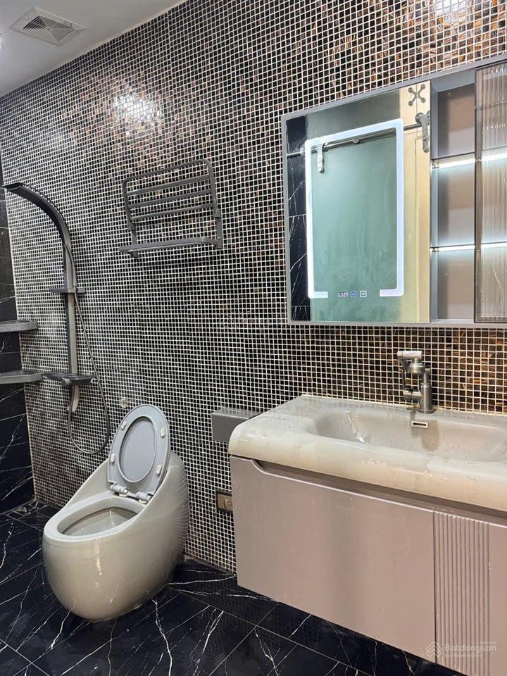 Gia đình cần bán ch 3pn view đẹp tại thống nhất complex, 8 tỷ, 88,4m2.  0918 367 ***