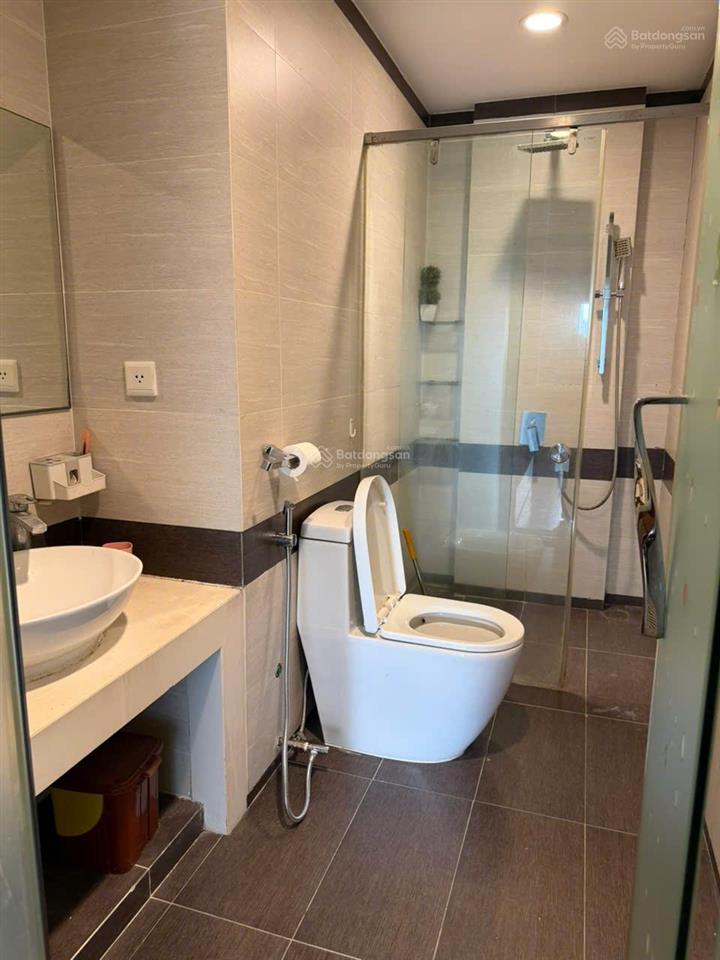 Căn hộ 59m2 (2pn, 2wc) giá 5,6 tỷ, ban công tây nam  tại goldseason, 47 nguyễn tuân.  0918 367 ***