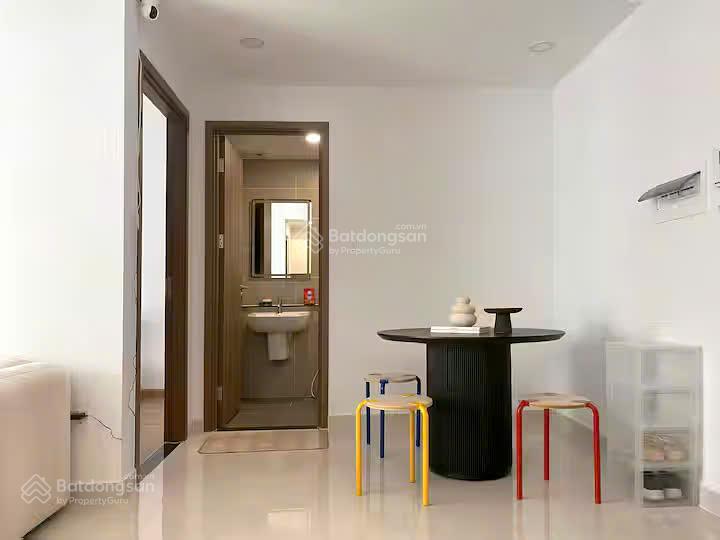 Chủ kẹt bank nên cần bán gấp căn 2pn 73m the rivana giá 3ty190 đầy đủ nội thất view sông sài gòn