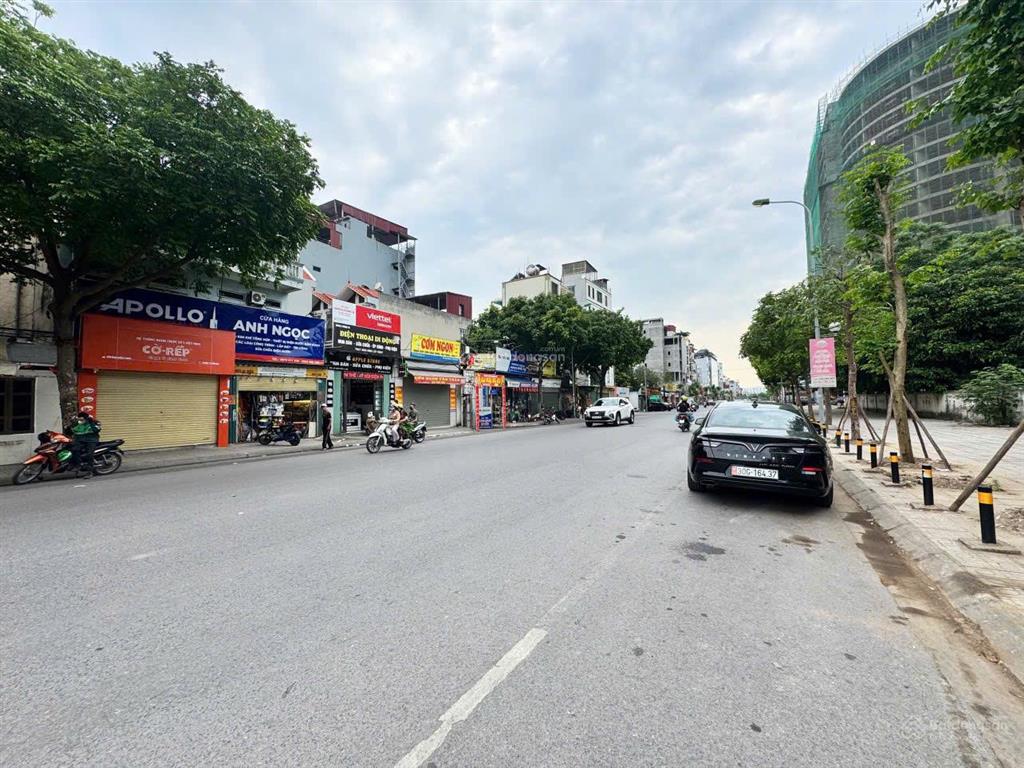 Chính chủ bán nhà mặt phố nguyễn lam  kinh doanh sầm uất  sẵn sổ giao dịch