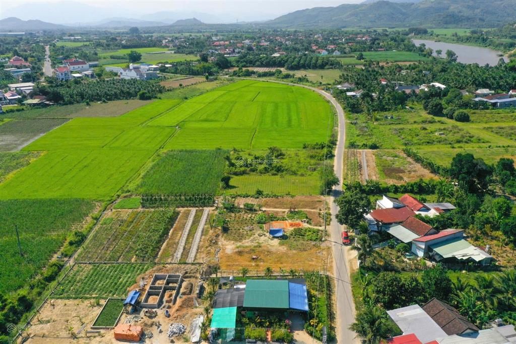 Bán đất tại diên phước, 1,698 tỷ, 242.7m2, nhiều tiện ích, giá siêu hời