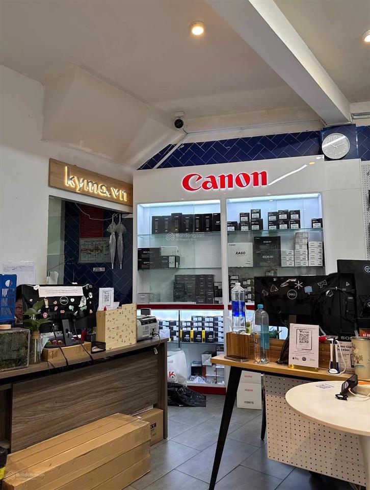 Cho thuê mặt tiền kinh doanh rộng 9m trung tâm quận 3