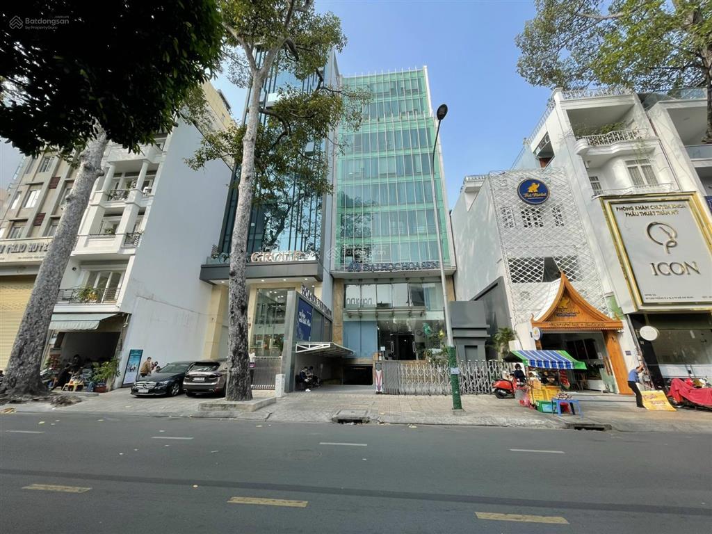 Cho thuê tòa building 3.100m2 mới xây dựng quận 3