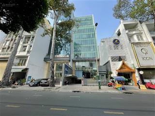 Cho thuê tòa building 3.100m2 mới xây dựng quận 3