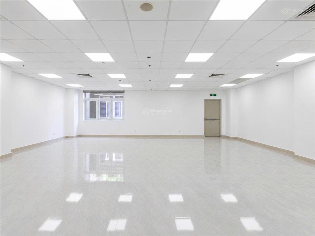 Cho thuê tòa building 1800m2 mới hoàn công tại trung tâm quận 1