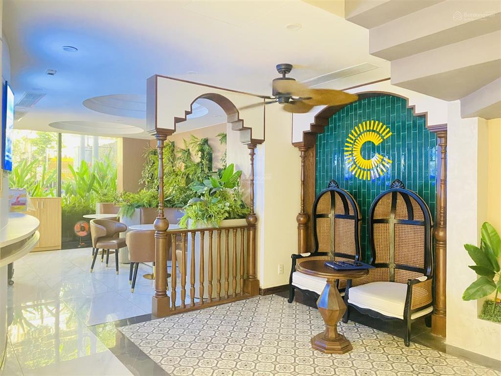 Cho thuê mặt bằng khủng 12x31 võ văn tần quận 3