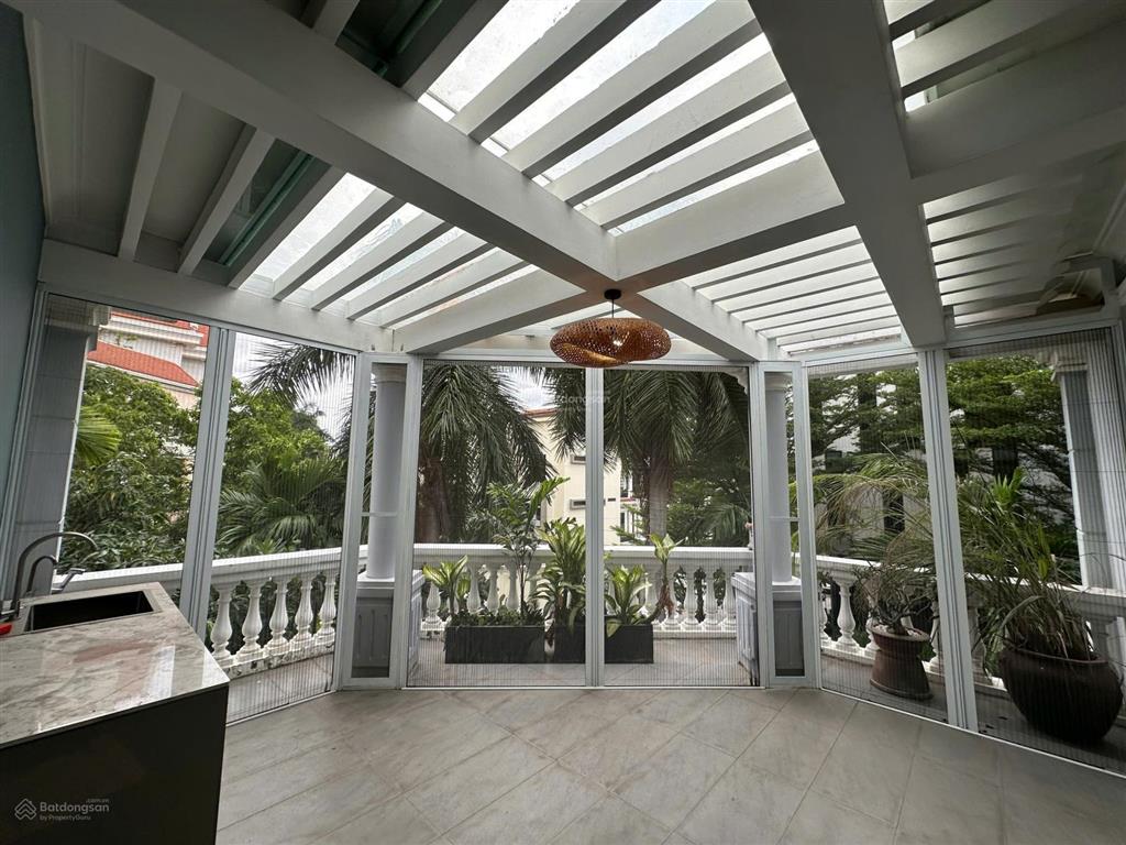 Biệt thự kiến trúc pháp sang trọng hồ bơi riêng | 1.500m2 8 phòng ngủ