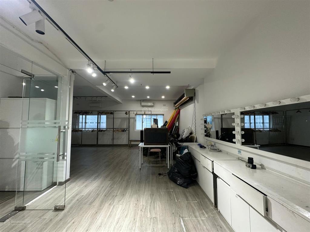 Cho thuê tòa nhà sd 800m2 lương định của, quận 2