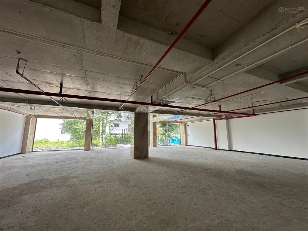 Cho thuê góc 2 mặt tiền 17x20 đảo kim cương quận 2