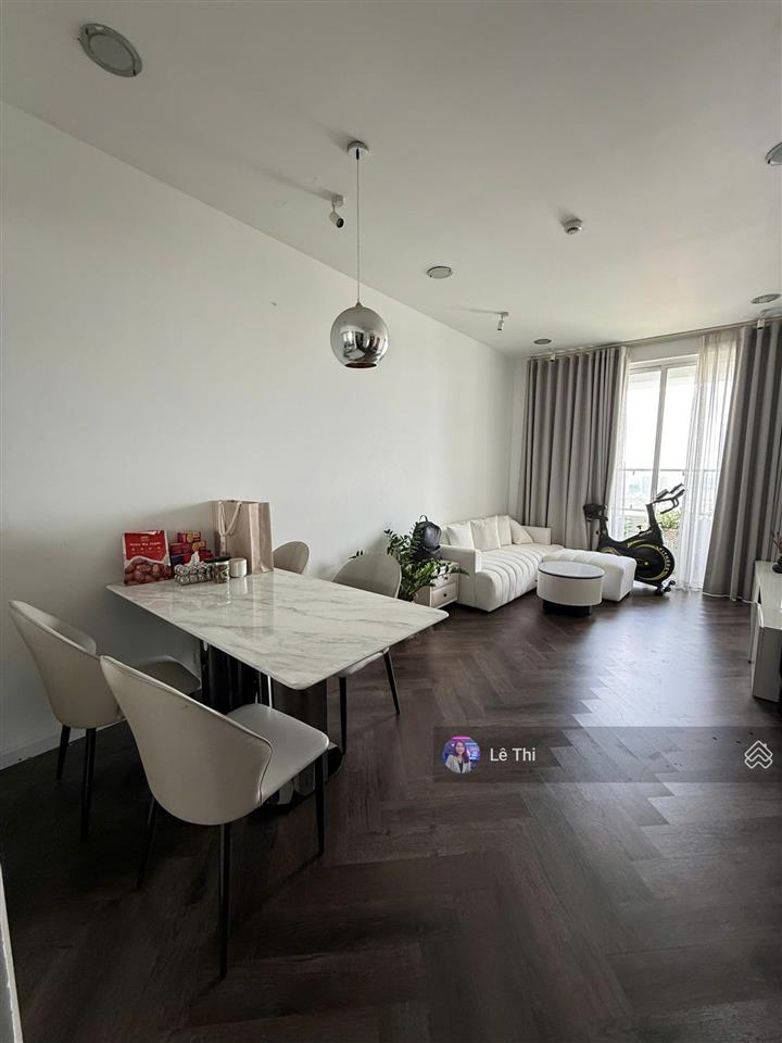 Bán căn hộ sunrise city south 1pn, 1wc, ban công rộng, giá 6.1 tỷ.  0936 444 *** lê thi
