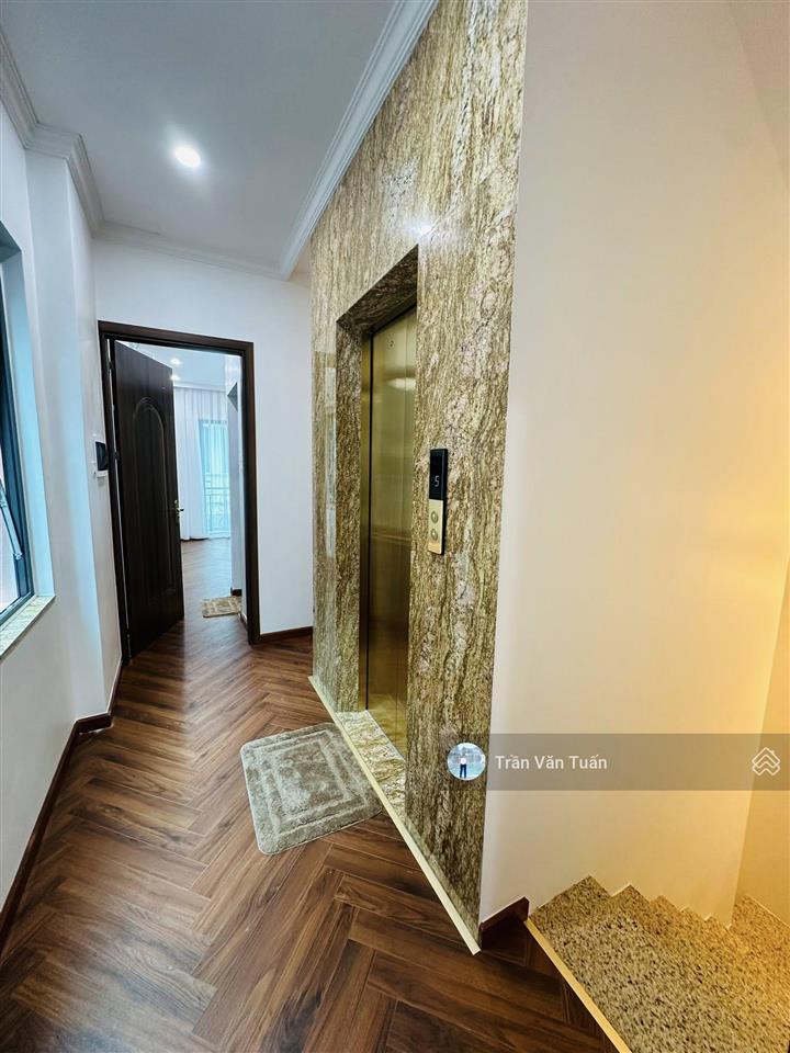 Phân lô đẹp nhất nghĩa đôhoàng quốc việt, lô góc 3 mặt ngõ oto, kinh doanh, 70m*7t*4.5m, giá 28 tỷ
