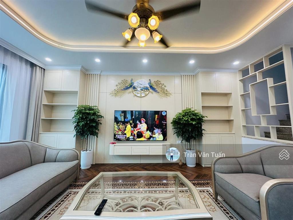 Phân lô đẹp nhất nghĩa đôhoàng quốc việt, lô góc 3 mặt ngõ oto, kinh doanh, 70m*7t*4.5m, giá 28 tỷ