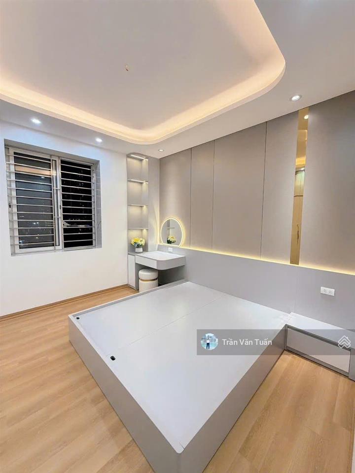 Bán ch chung cư tòa b10a  kđt nam trung yên, nguyễn chánh, 65m 2pn + 2wc, full nội thất, giá 6 tỷ