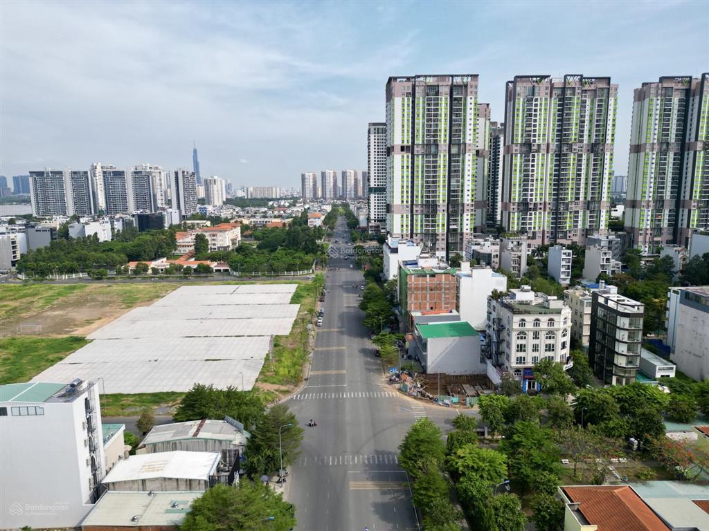 Bán lô đất xây dựng building 7lầu, dt 8*21=168m2, sổ cá nhân, mt trương văn bang, p.tml,tthc quận 2