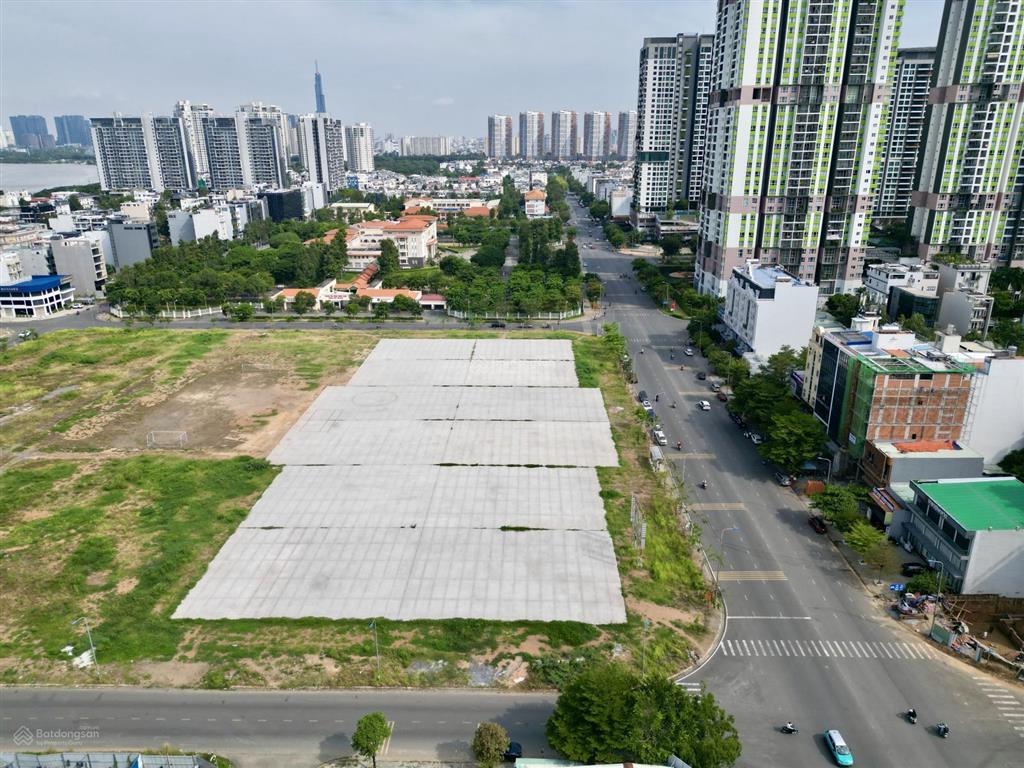 Bán lô đất xây dựng building 7lầu, dt 8*21=168m2, sổ cá nhân, mt trương văn bang, p.tml,tthc quận 2
