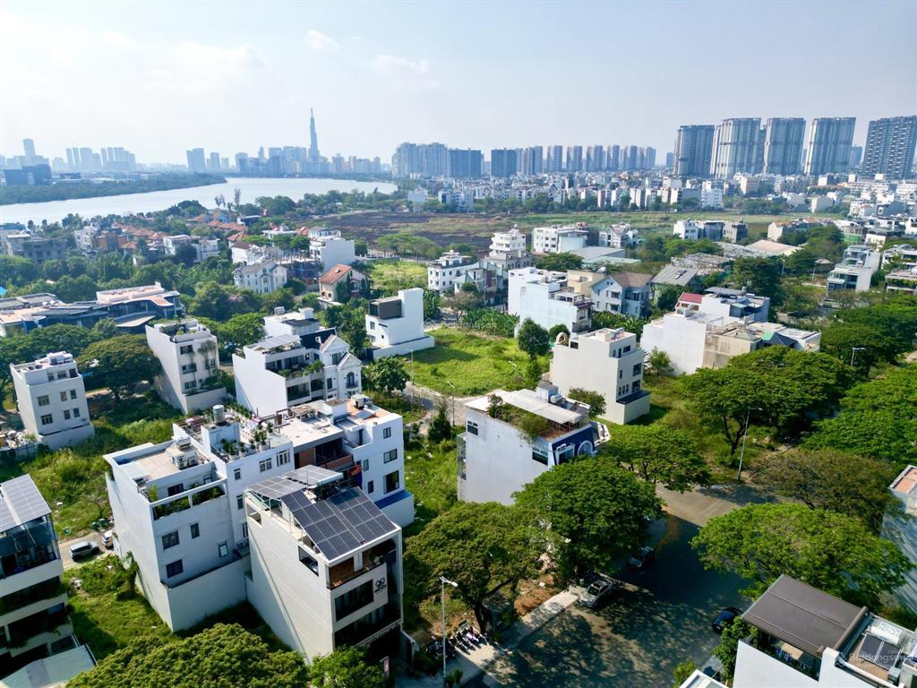 Bán lô đất xây dựng villa,dt 10*24 , qhxd hầm và 4 lầu,pháp lý chuẩn, khu villa thủ thiêm,tthc q2