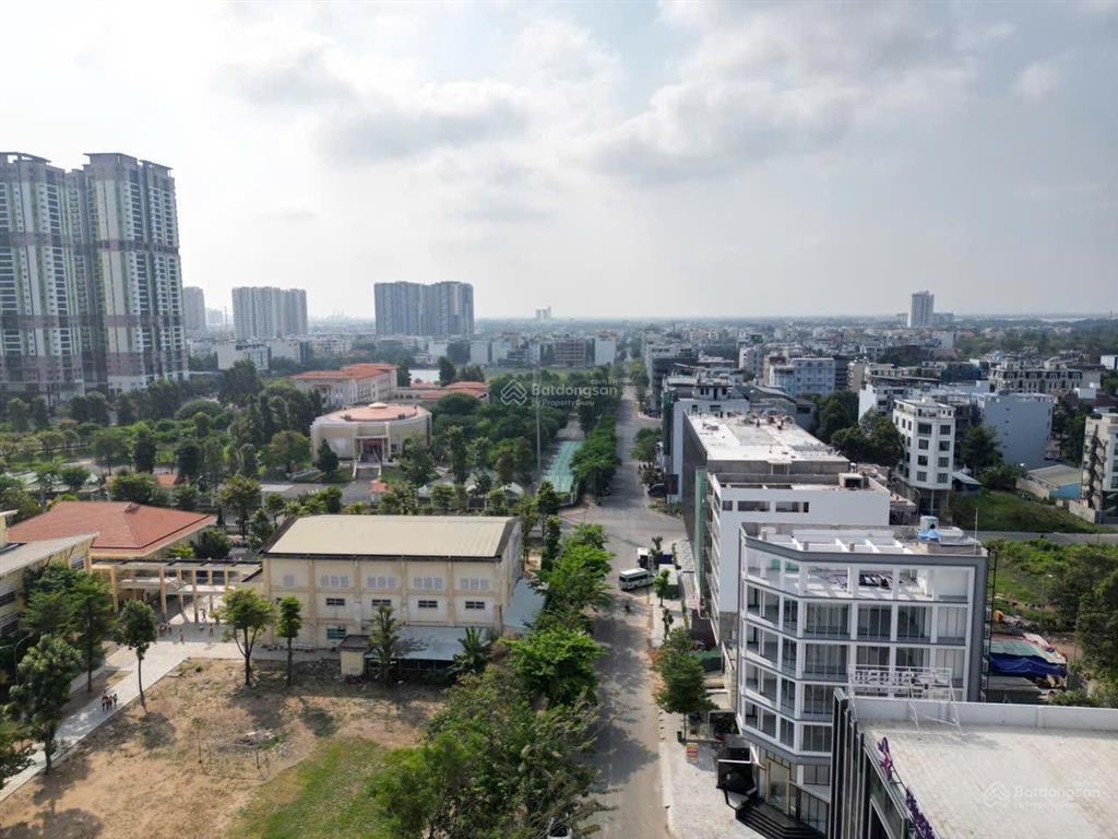 Cho thuê building 7 lầu góc 2mt nguyễn văn kỉnh,p.tml, tthc quận 2  ngay sát tttc thủ thiêm