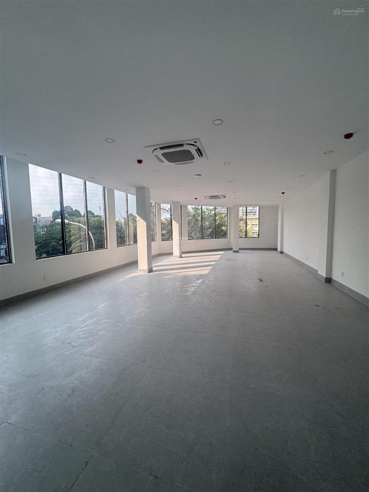Cho thuê building 7 lầu góc 2mt nguyễn văn kỉnh,p.tml, tthc quận 2  ngay sát tttc thủ thiêm