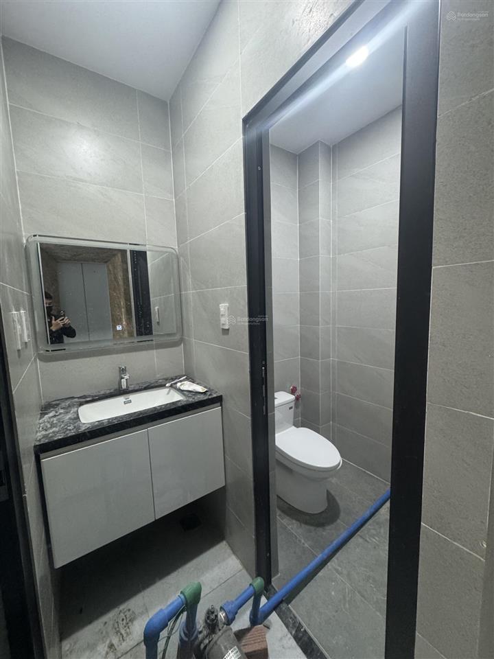 Cho thuê building 7 lầu góc 2mt nguyễn văn kỉnh,p.tml, tthc quận 2  ngay sát tttc thủ thiêm