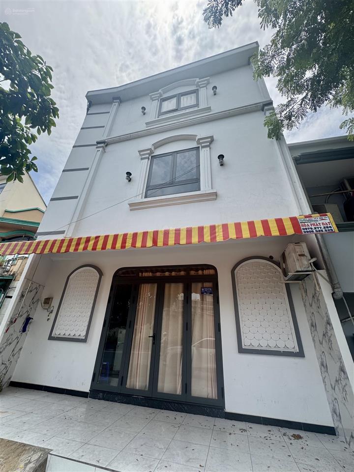 Bán nhà 5tỷ trệt+2 lầu ,dt 38m2 sàn , sổ cá nhân, gần cầu tân thuận 2 và nguyễn văn linh, quận 7