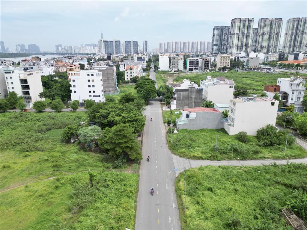 Bán nhà mới xây 100% view trực diện cv hồ sinh thái,sổ cá nhân, mt nguyễn văn kỉnh,p.tml,tthc quận2