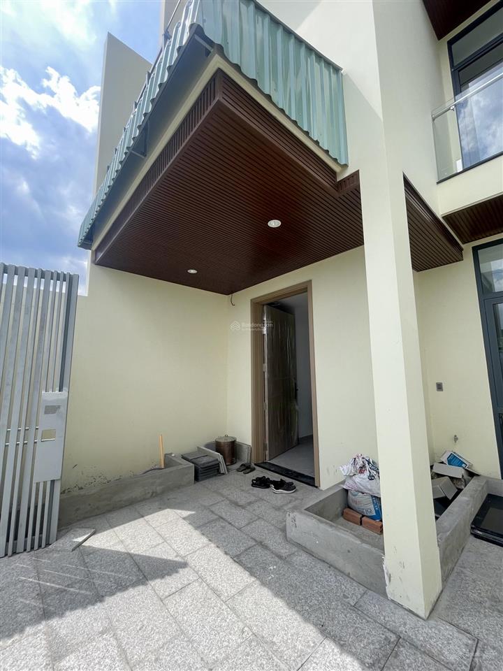 Bán nhà mới xây 100% view trực diện cv hồ sinh thái,sổ cá nhân, mt nguyễn văn kỉnh,p.tml,tthc quận2