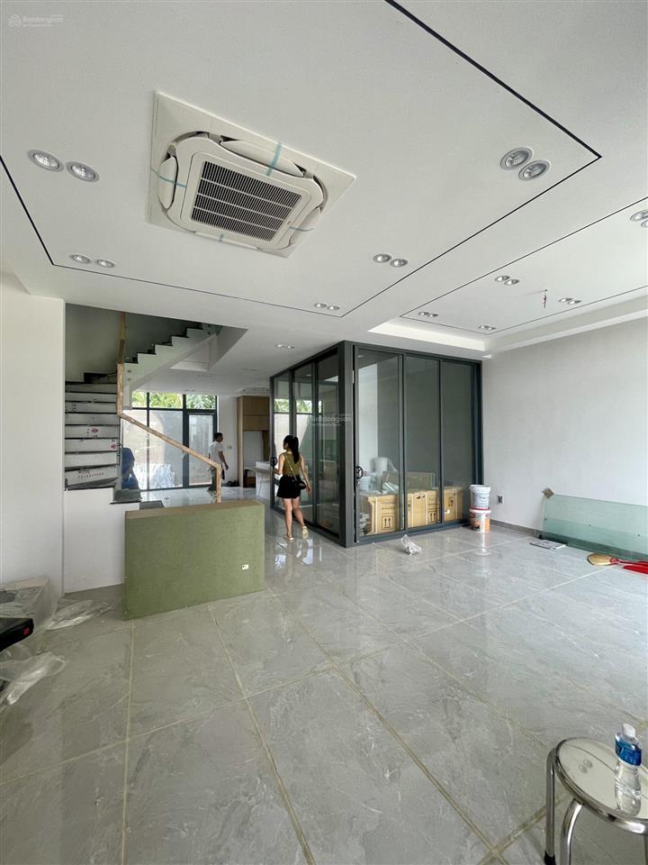 Bán nhà mới xây 100% view trực diện cv hồ sinh thái,sổ cá nhân, mt nguyễn văn kỉnh,p.tml,tthc quận2