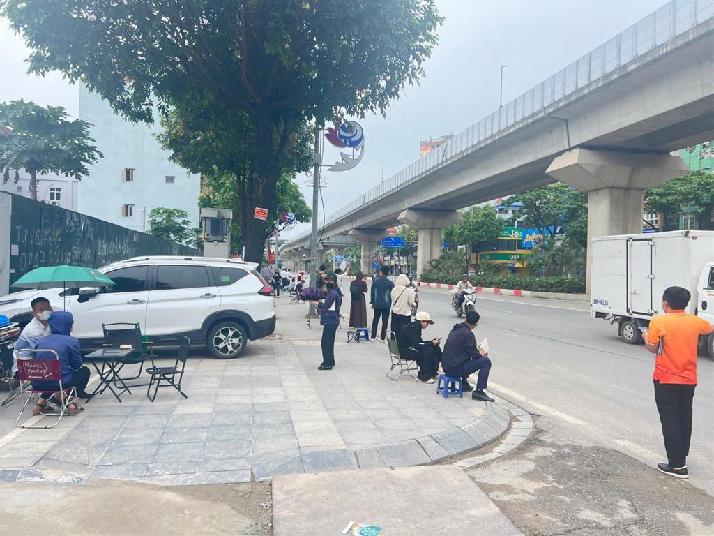 Bán căn 2pn the vista văn la 61m² full nội thất giá 5,5 tỷ