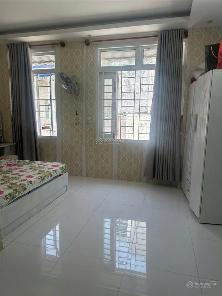 Bán nhà 2 tầng gần biển hẻm 120 hùng vương nha trang giá 5,5 tỷ diện tích 28,4m2  ngang