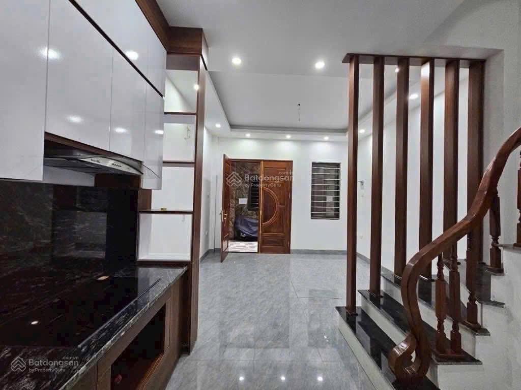 Bán nhà riêng tại ngọc thụy, 30 m2, 5 tầng mới xây, đẹp