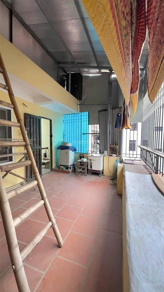 Bán nhà đẹp mỹ đình 1 46.5m2 4 tầng 9.75 tỷ nhà góc 2 mặt ngõ, ô tô vào, gần chợ lớn
